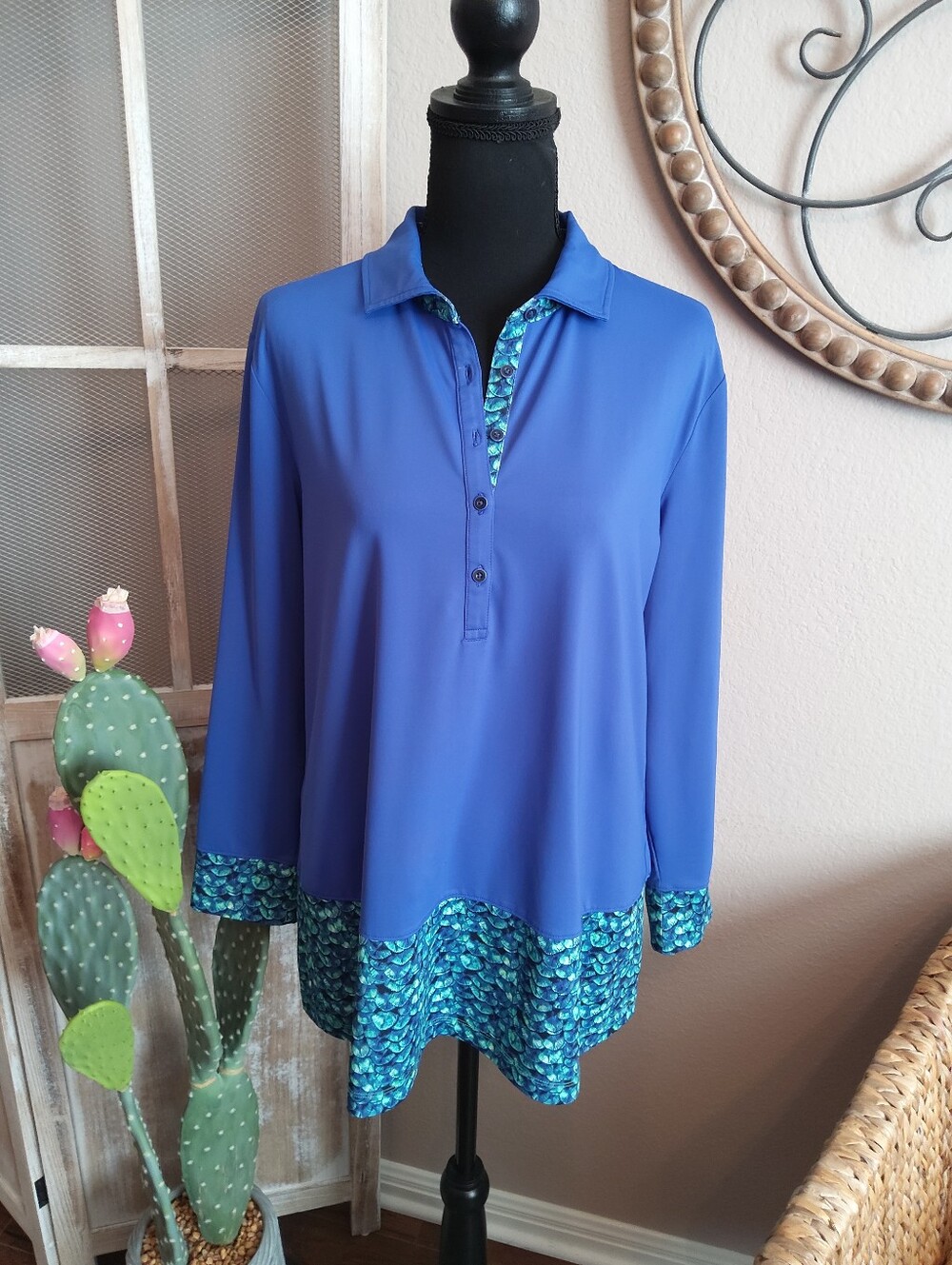 Women’s Blue Long-Sleeve Golf Shirt with Patterned Trim